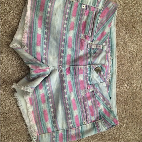 American Eagle Printed Cutoff Jean Shorts