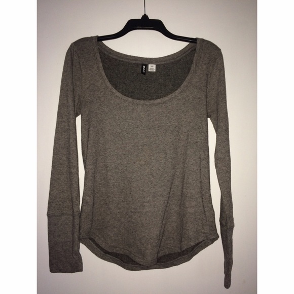 SOLD: BDG Long Sleeve NWOT