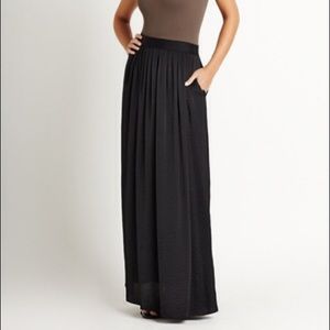 bcbg red maxi skirt