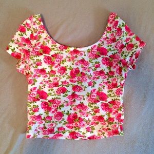 🎉SOLD🎉Rose Crop Top