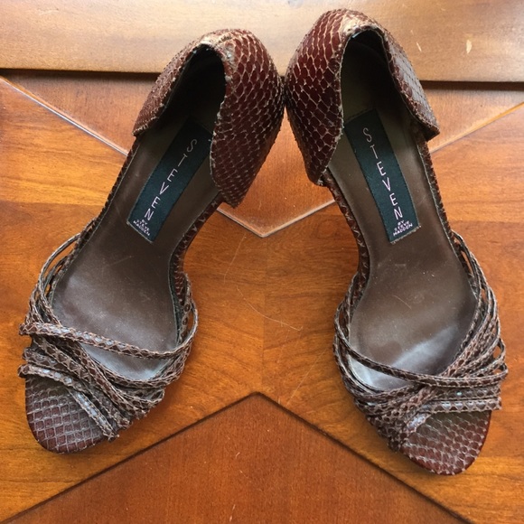 Steve Madden brown snakeskin peep tor pumps - Picture 1 of 4