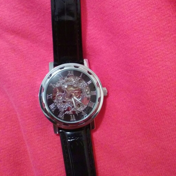 Men watch - Picture 2 of 2