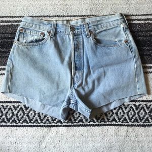 Vintage Levi's High Waist Jean Cut-Off Shorts
