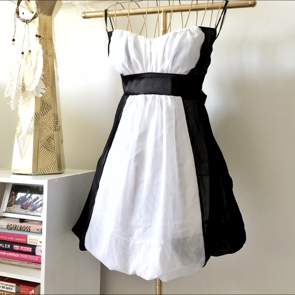 ✨ Cocktail Dress ✨ - Picture 2 of 3