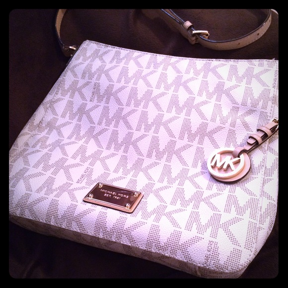 Michael Kors Crossbody saddle bag