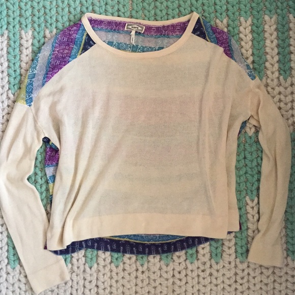 Pax Sun sweater with cute rainbow back