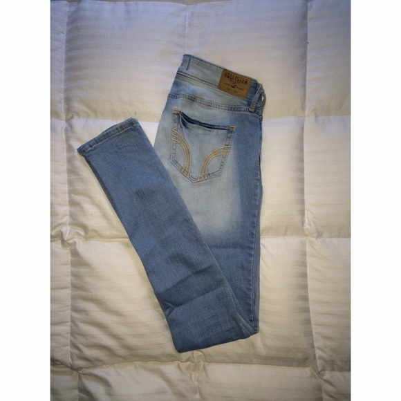 Hollister Super Skinny Jeans
