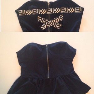 Xhilaration Strapless Cropped Top