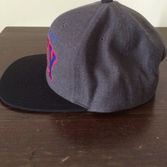 Grey OBEY SnapBack - Picture 2 of 2