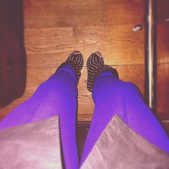 Meet your Posher, Tara 👗💖🎧🐶✌🏼️✨ - Picture 3 of 4