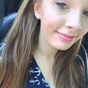 Meet your Posher, Casey