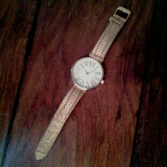 ⌚Croc Band & Gold - Picture 2 of 3