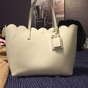 White scallop Kate Spade Tote