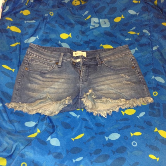 Jean shorts!!:)