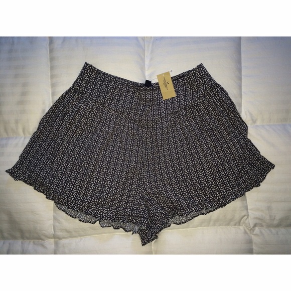 American Eagle Flowy Shorts NWT