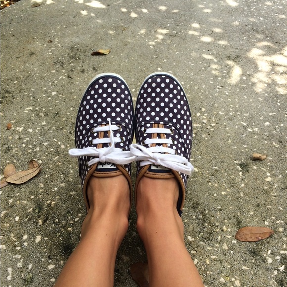 Polka dot keds