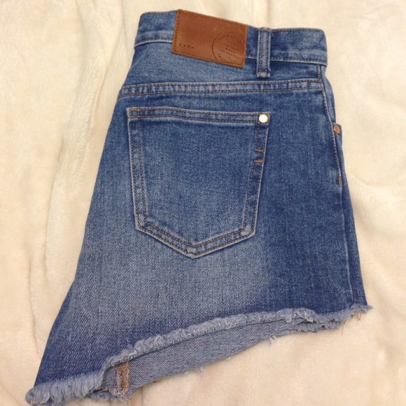Zara Premium Wash (Trafaluc) Shorts