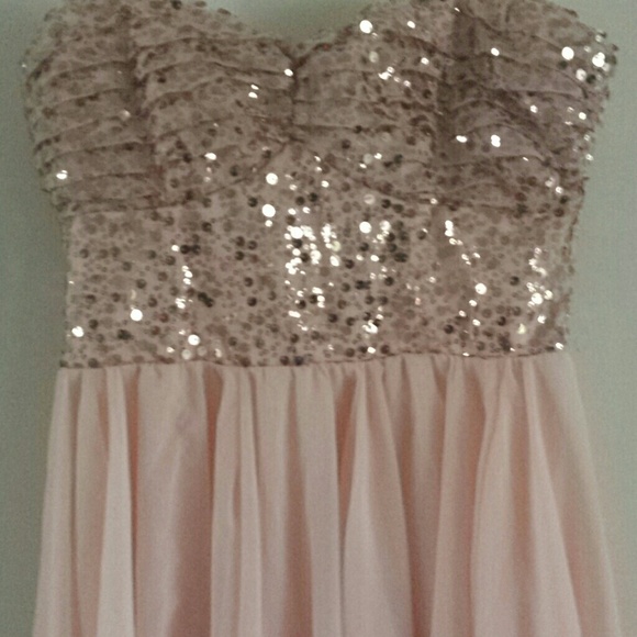 Dress - Picture 2 of 4