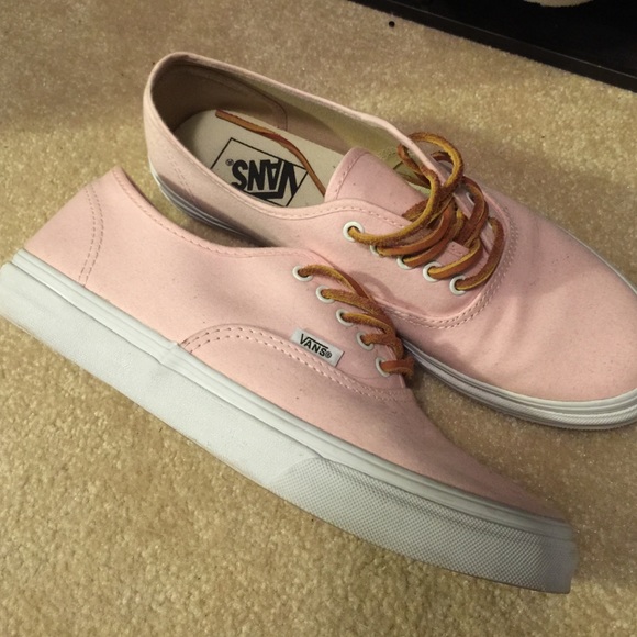 Vans - Picture 2 of 4