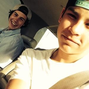 Meet your Posher, Cameron