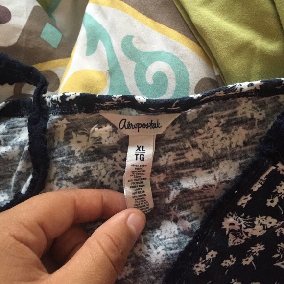 Tank top - Picture 3 of 3