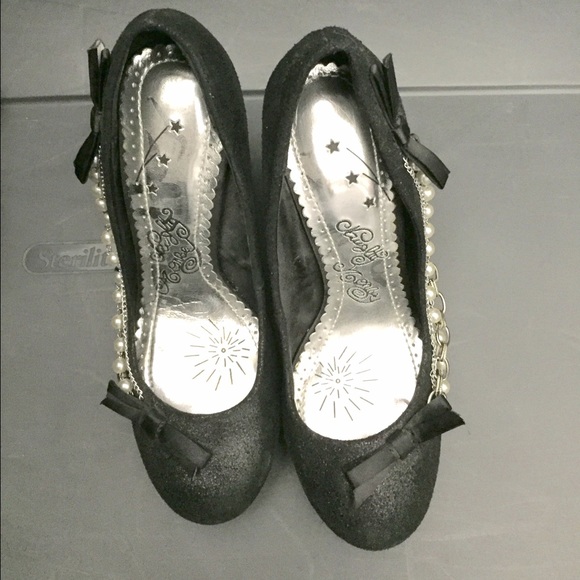 Black heels with embellishment