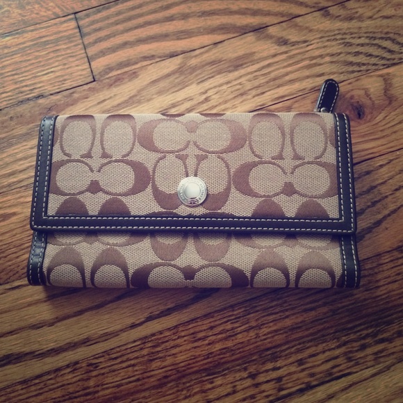 Coach wallet