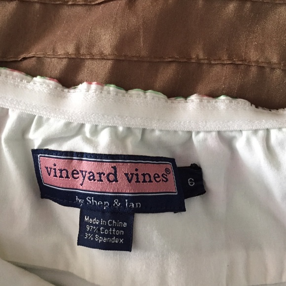 Vineyards Vines strapless top. - Picture 3 of 5