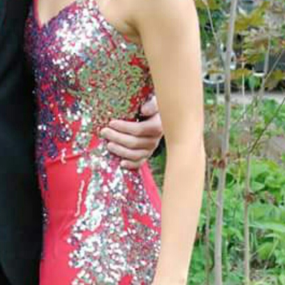 Fuscia prom dress - Picture 3 of 4
