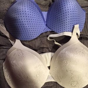 2 maidenform 36D bras