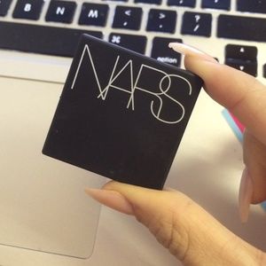 NARS Dual-Intensity Eyeshadow in Dione