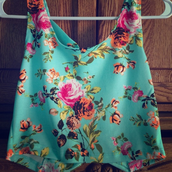 Floral crop top