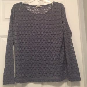 Lightweight sweater
