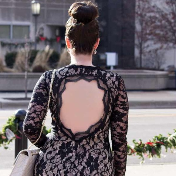 Black lace dress - Picture 2 of 4