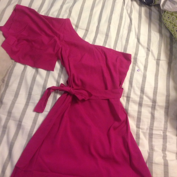 Hot pink 1 shoulder dress with tie. NWT - Picture 1 of 4