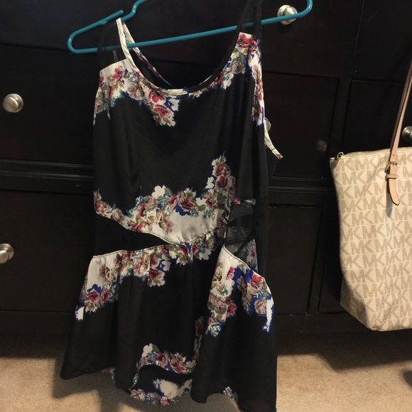 Floral top