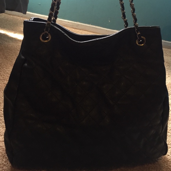 Black Quilted Patterned Purse