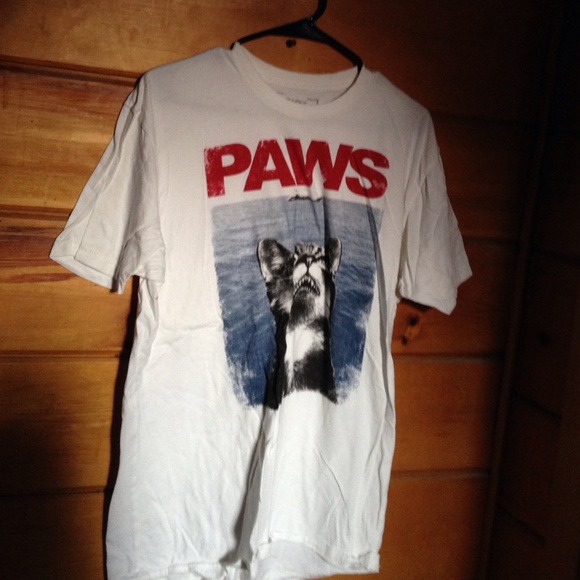 Funny paws cat t-shirt