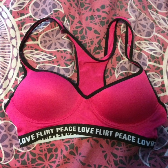 Sports bra