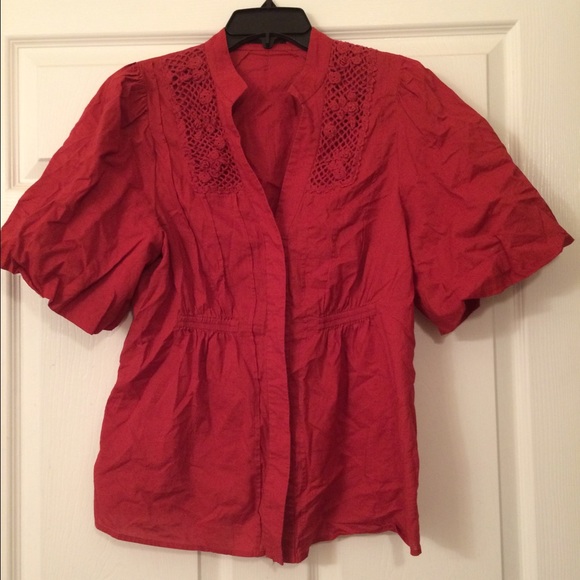 BCBGMaxazria Linen/crochet detail blouse. Size L