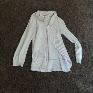 Comfy sweater that's in great shape!