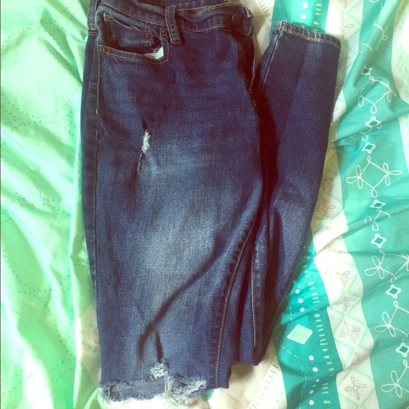 Old Navy "SweetHeart" ripped skinny jeans