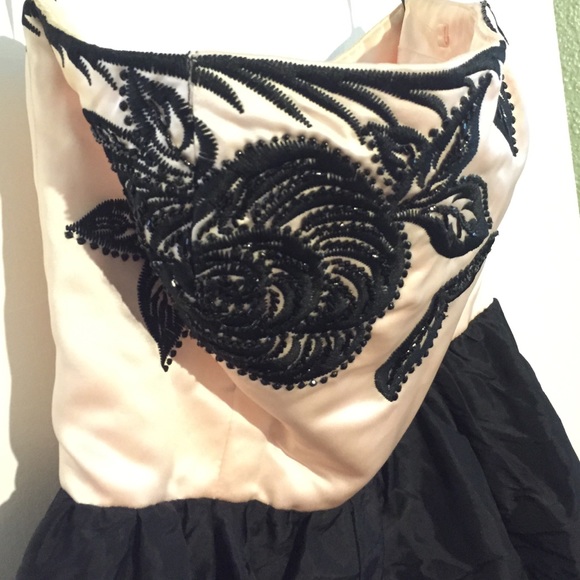 Betsey Johnson Evening Cocktail Dress Strapless - Picture 2 of 4