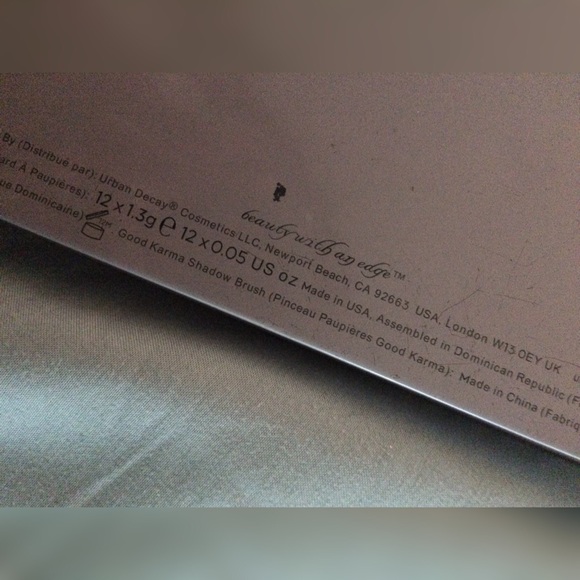 Urban decay pallet! - Picture 3 of 3