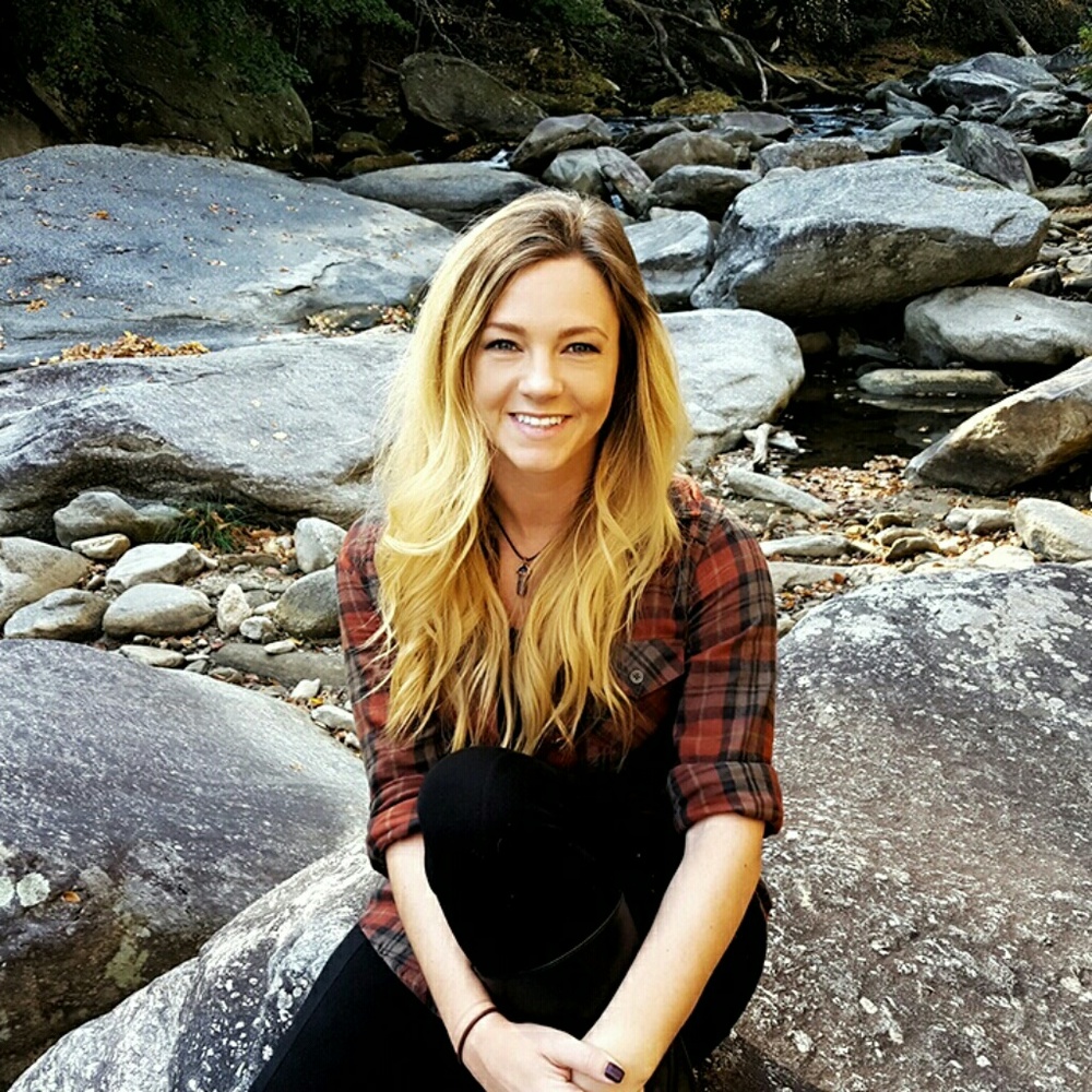 Meet your Posher, Alyssa