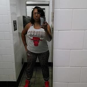 Meet your Posher, Zenita