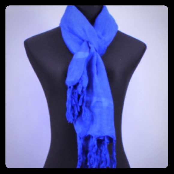 Vibrant Blue love Quotes Scarf