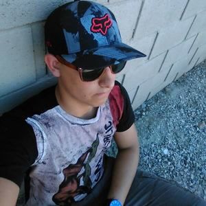 Meet your Posher, Juan