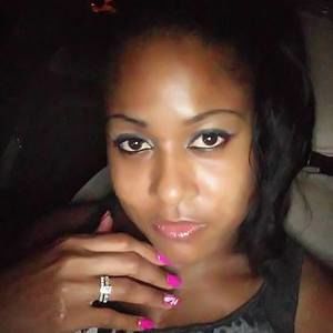 Meet your Posher, Leslie