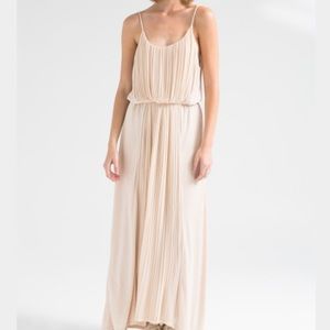 🌼MNG tan pleated maxi dress